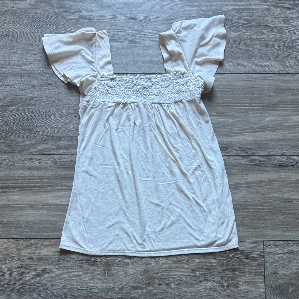 Chic Cream Women's Blouse with Lace Detail